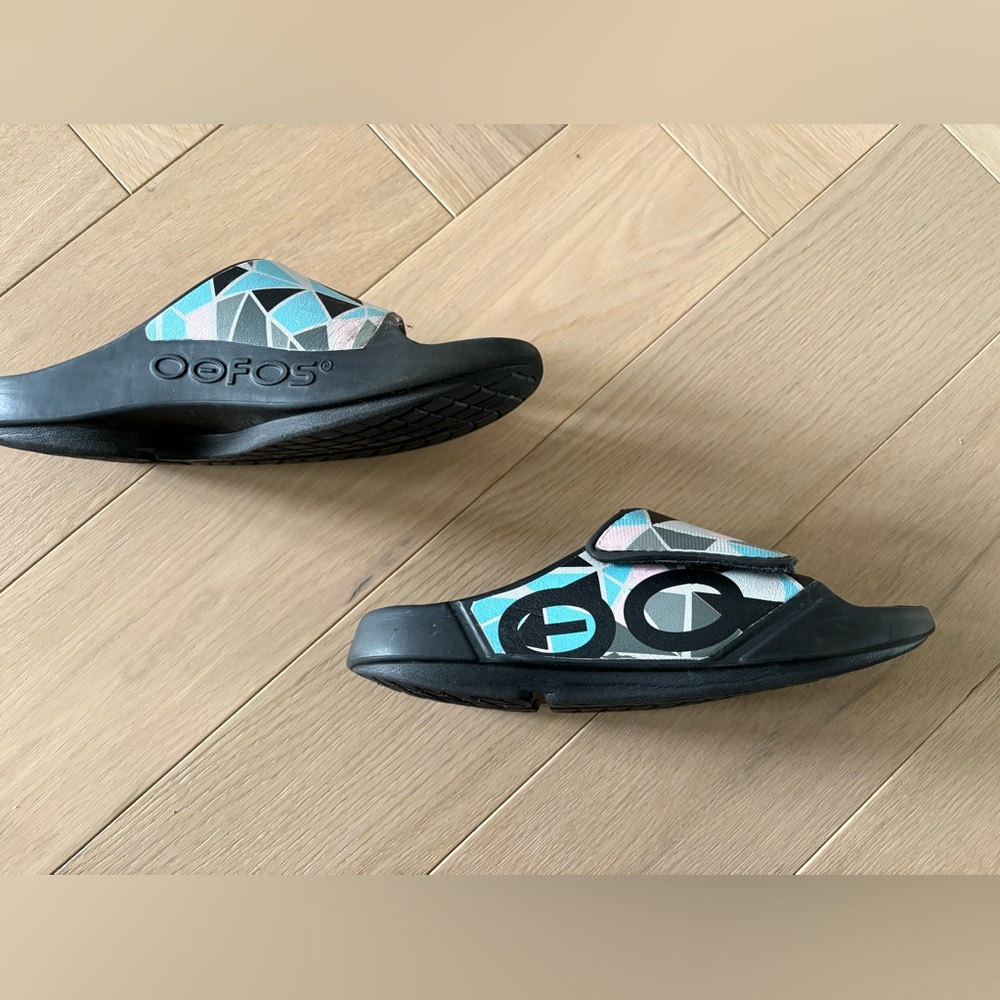 Oofos Ooahh SportFlex Women 8 Men 6 EU 39 Black Blue Pink Recovery Slide Sandals